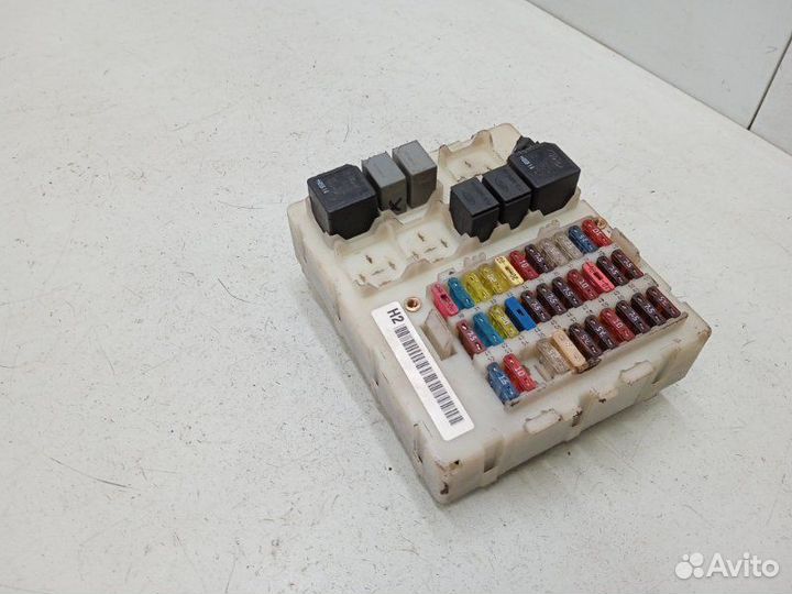 Блок предохранителей салонный Ford Focus 1 1.8