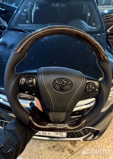 Анатомический спорт руль на Камри 55