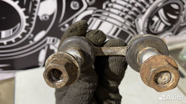 Стойки стабилизатора задние BMW X5 E53