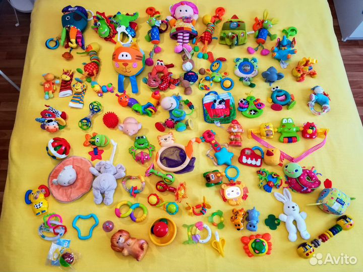 Импортные игрушки для малышей, пакетом