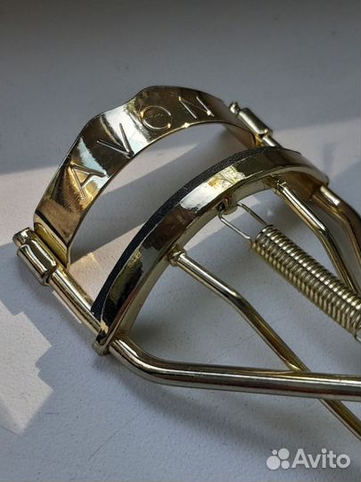 Зажим для ресниц Avon