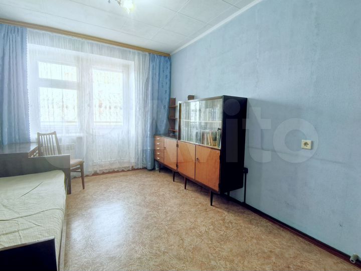 2-к. квартира, 62 м², 8/10 эт.