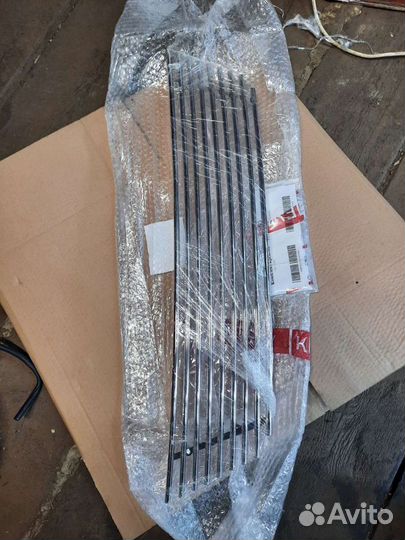 Ниссан Тирано 2014г Декор элемент воздухозаборника