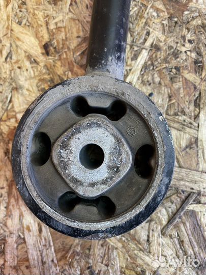 Подушка опора задняя двигателя Mitsubishi colt