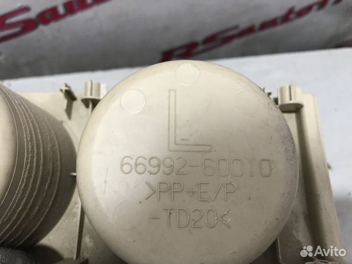 Подстаканник Toyota Land Cruiser 200