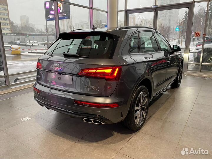 Audi Q5L 2.0 AMT, 2024