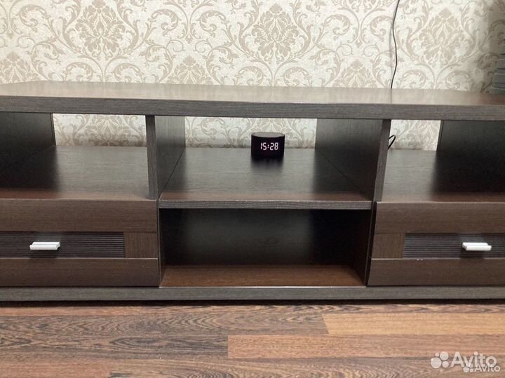 Тумба под телевизор