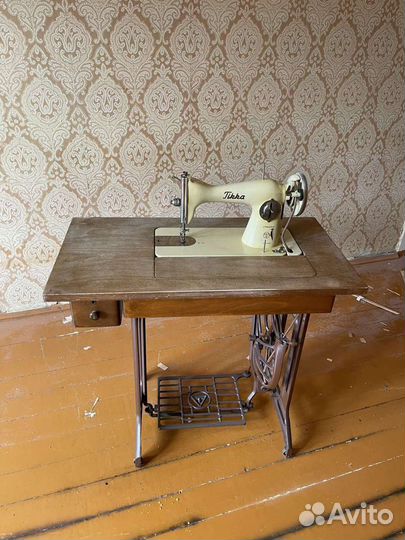 Швейная машина Tikka