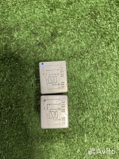 Реле Mercedes-Benz w140