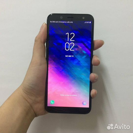 Samsung Galaxy A6, 4/32 ГБ