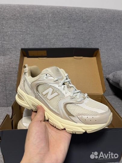Кроссовки New balance 530 бежевые