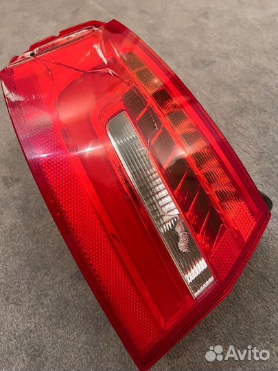 Фонарь задний левый Audi A4 B8