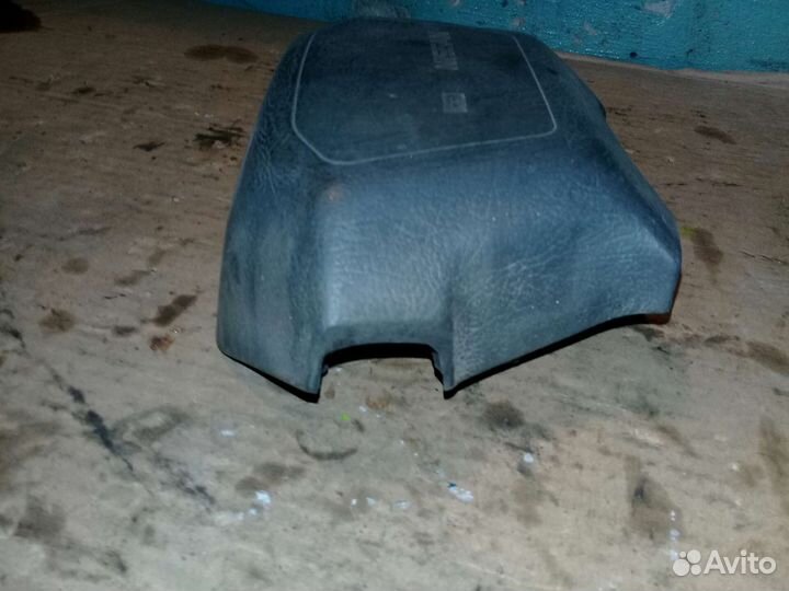 Заглушка в руль Nissan Terrano 1