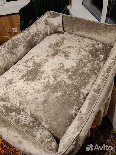 Лежанка для кошек и собак