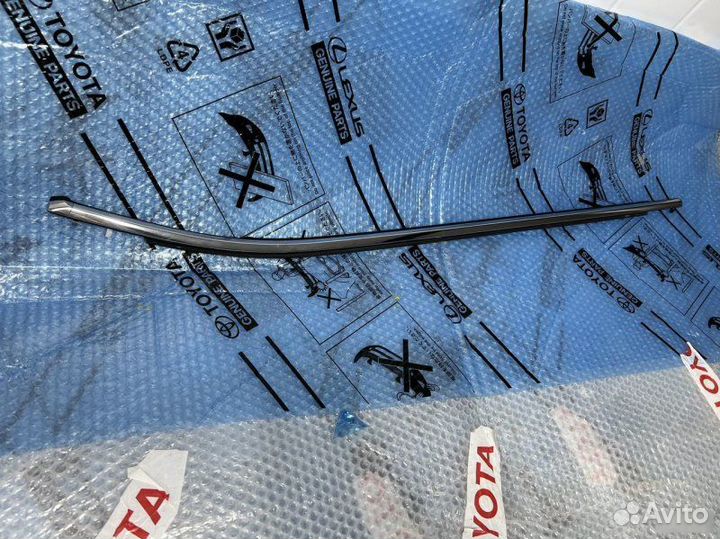 Молдинг двери задний правый Lexus Rx 4 2015-2019