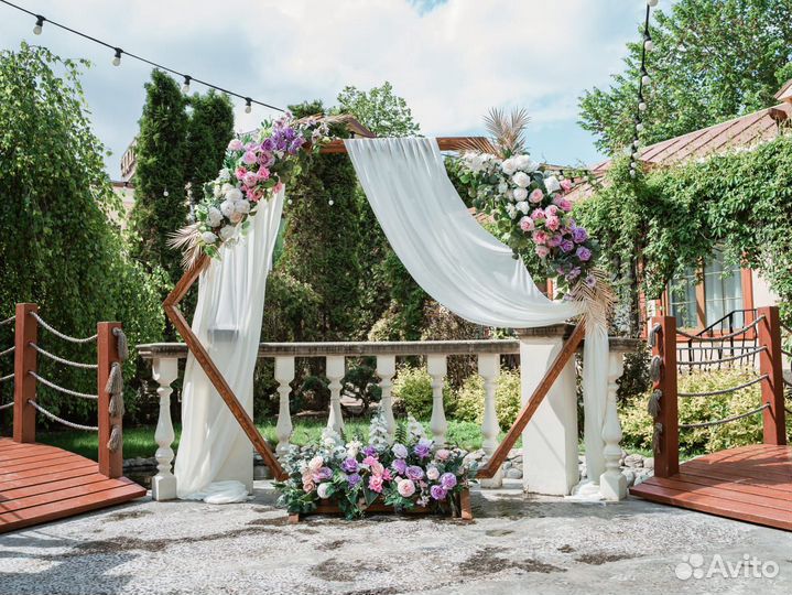 Выездная церемония и свадебный декор