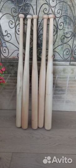 Бейсбольная бита деревянная