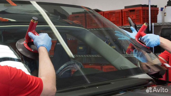 Стекло заднее Мицубиси Лансер 10