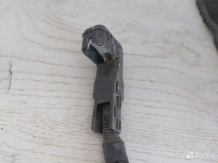 Toyota Rav4 XA50 Клема