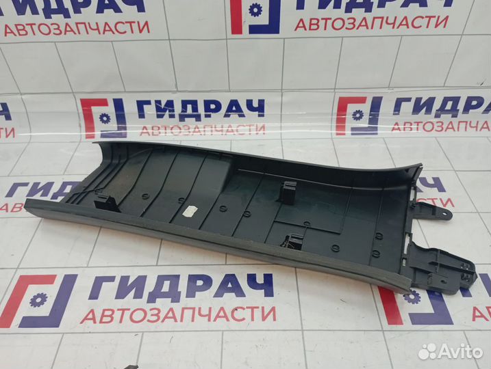 Обшивка стойки средней правой нижняя seat Leon (1P) 1P0867240D1UQ