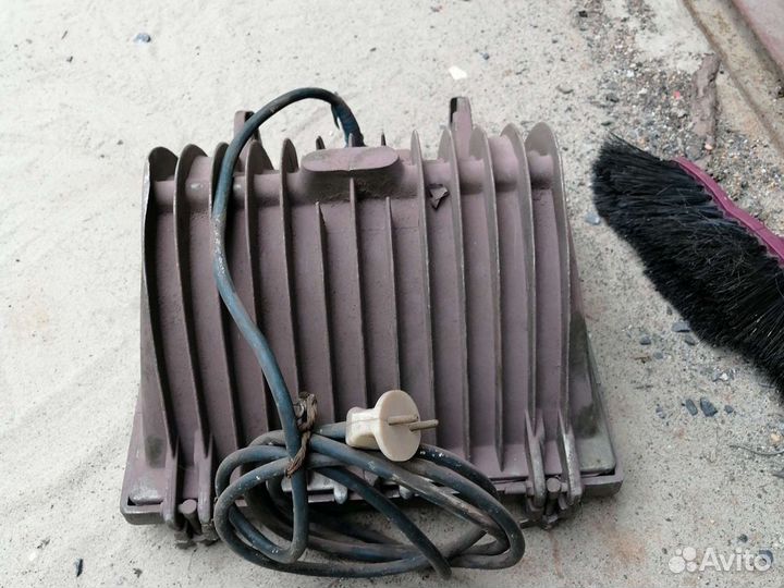 Прожектор уличный