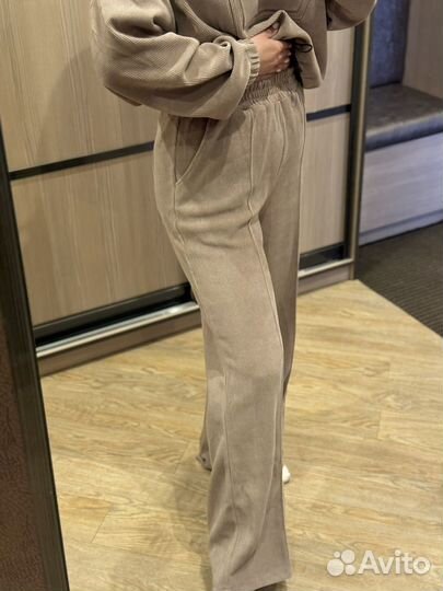 Спортивный костюм женский