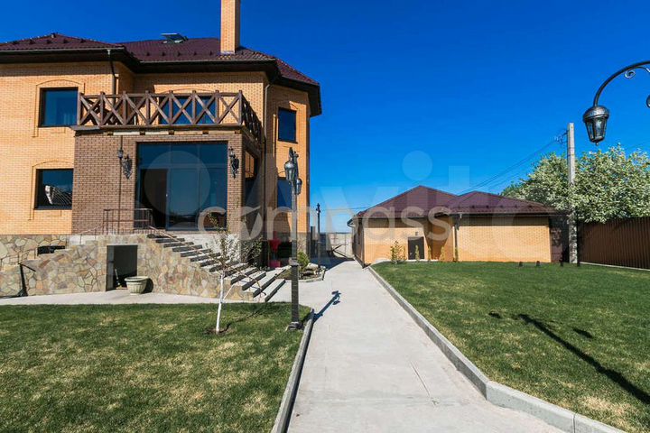 Дом 363 м² на участке 18 сот.