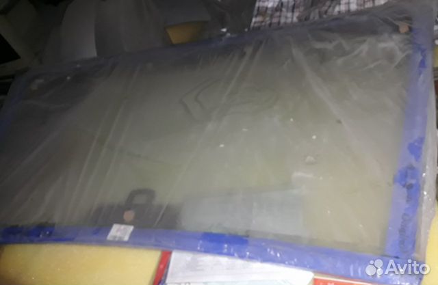 Запчасти на авто стекло лобовое