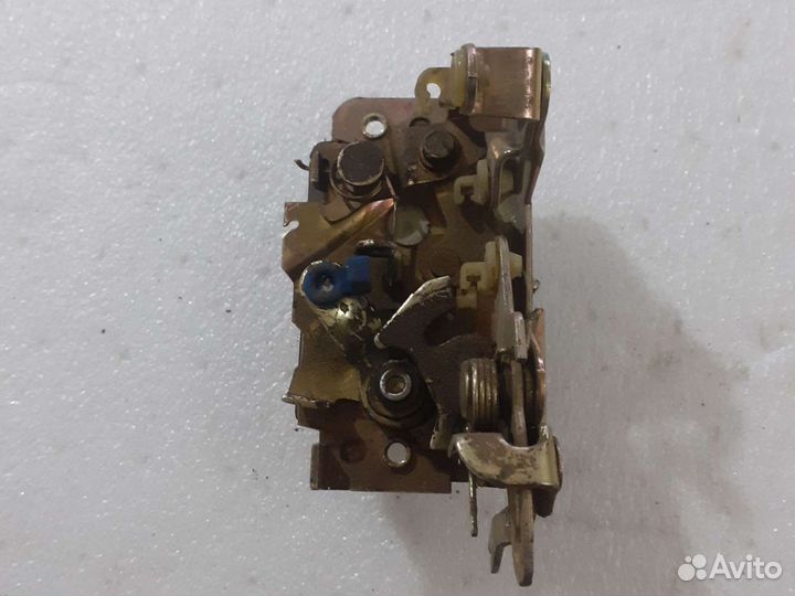 Замок двери задний правый Deo Nexia