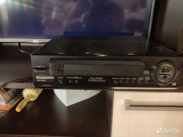 Видеомагнитофон panasonic NV - SJ30