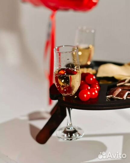 Винный столик винница