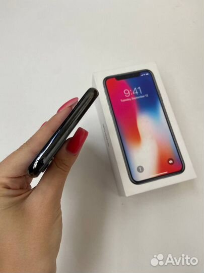 iPhone X, 64 ГБ