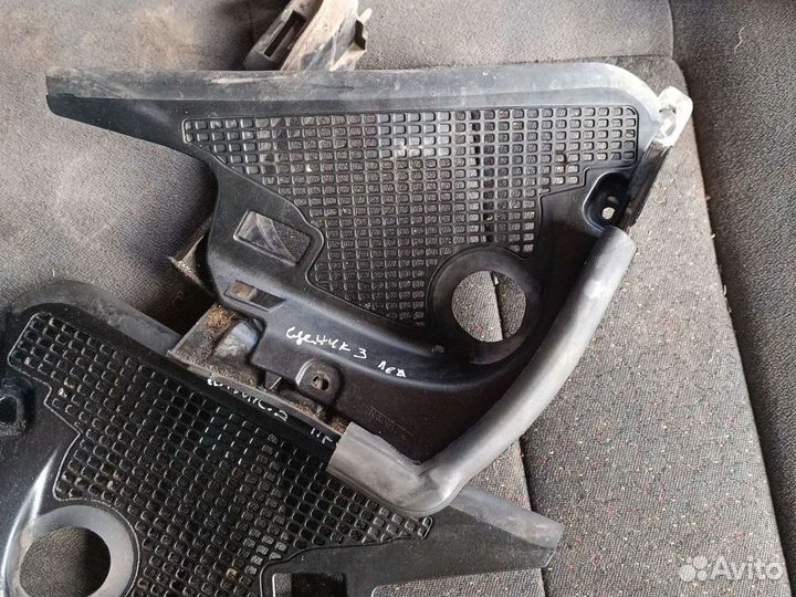 Решетка дворника Рено Сценик 3