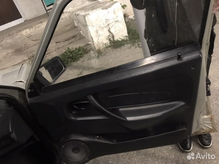 ВАЗ 2114 Samara 1.6 МТ, 2006, битый, 200 000 км