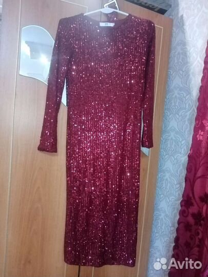 Вечернее платье