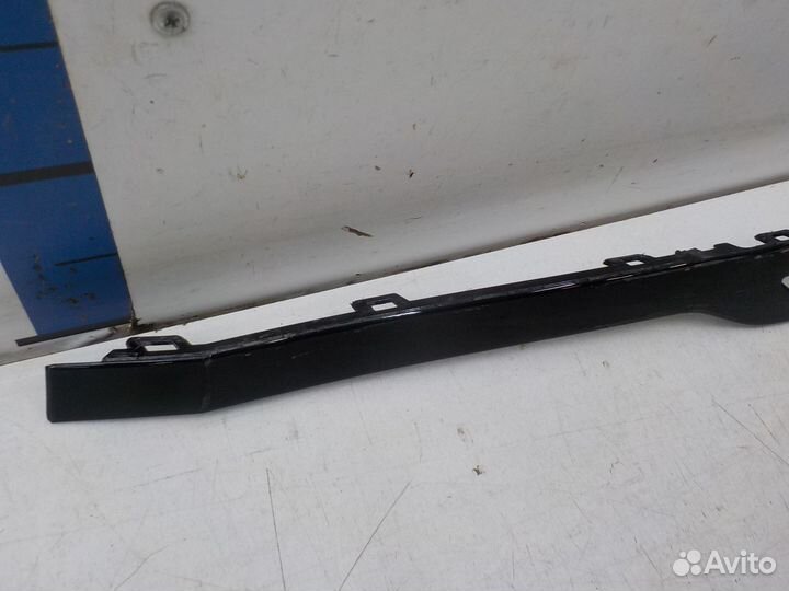 Молдинг бампера заднего Land Rover Range Rover Velar 2017