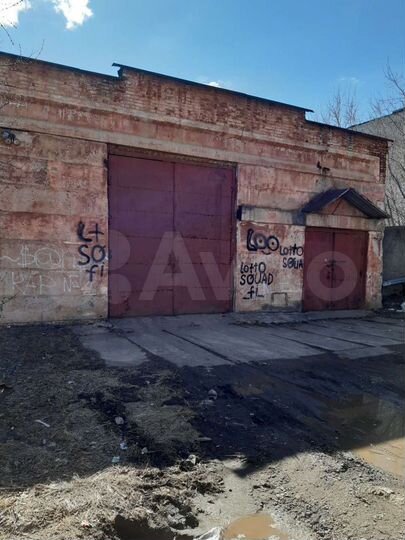 Гараж, > 30 м²