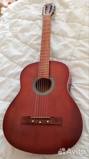 Акустическая гитара