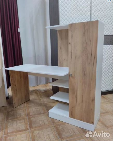 Стол компьютерный