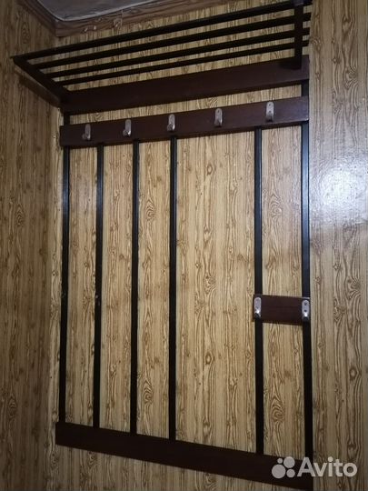 Вешалка в прихожую