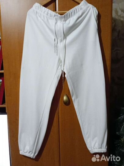 Спортивные брюки