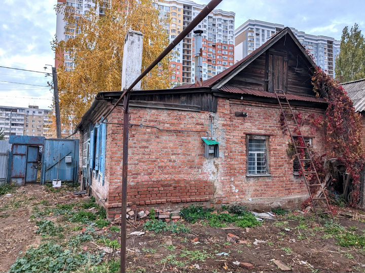 Дом 46 м² на участке 5,4 сот.