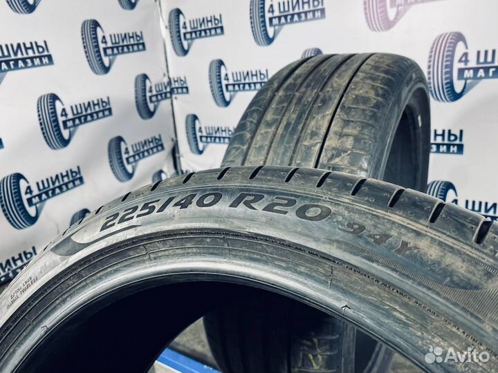 Pirelli P Zero PZ4 225/40 R20 94Y