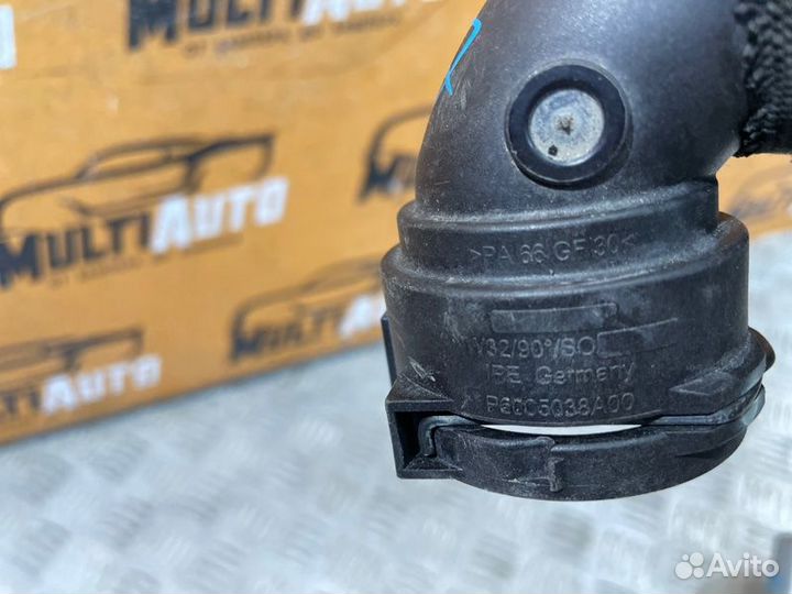 Патрубок системы охлаждения Land Rover Range Rover