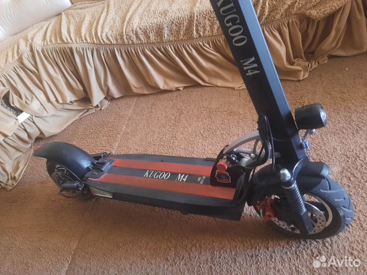 Электросамокат Kugoo m4