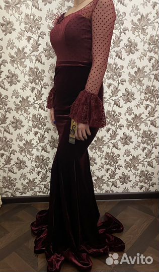 Вечернее платье