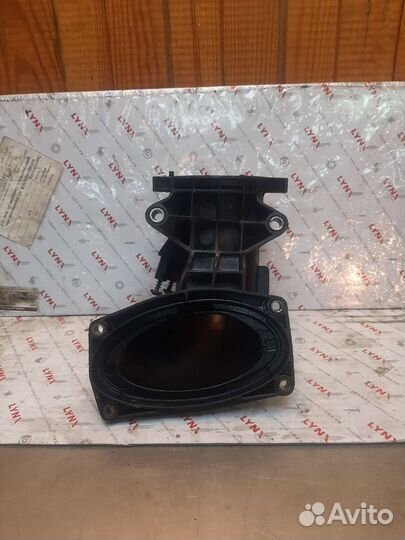 Патрубок воздушный Мерседес ом651 2018г