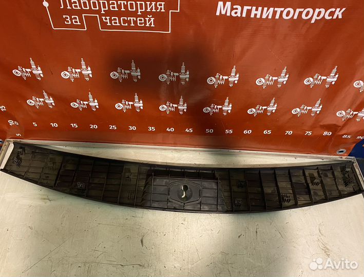 Ssang Young Накладка багажника