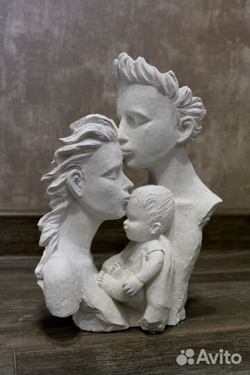 Статуэтка семья,ручная работа