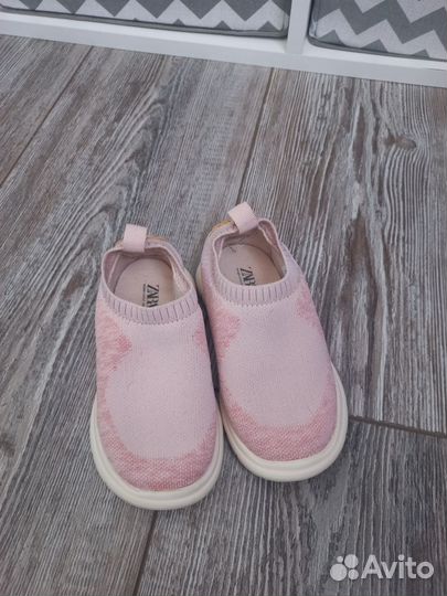 Кроссовки ддя девочки 22 размер